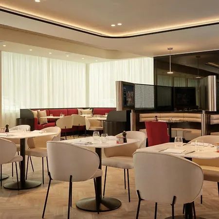 ホテル Courtyard By Marriott
