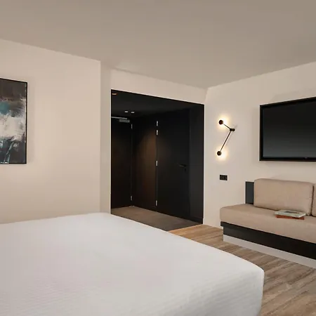 Courtyard By Marriott