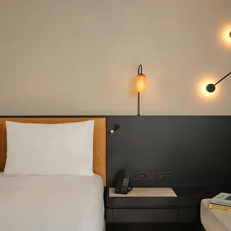 Courtyard By Marriott 4*