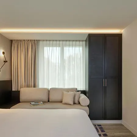 Hotel Courtyard By Marriott