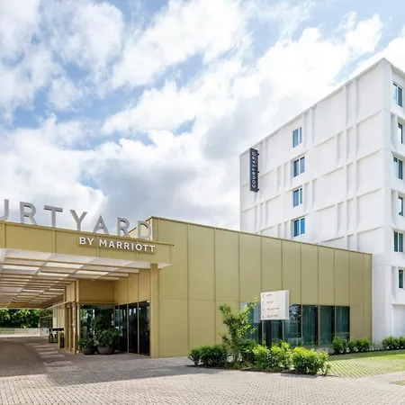 Courtyard By Marriott ホテル ヘント