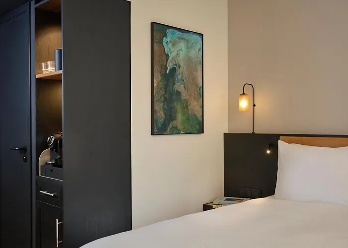 Courtyard By Marriott *