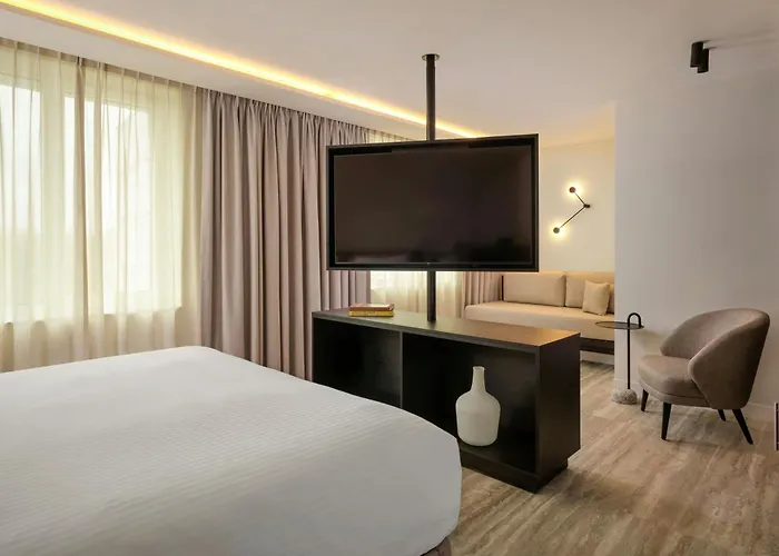 Hotel Courtyard By Marriott