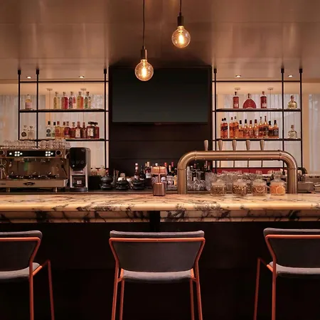 Courtyard By Marriott 호텔