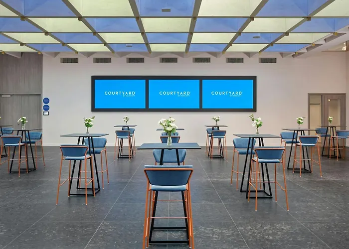 Courtyard By Marriott *